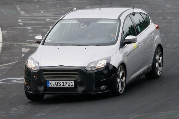  Ford Focus ST   