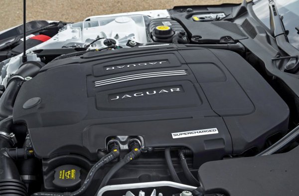    Jaguar F-type    V6  V8