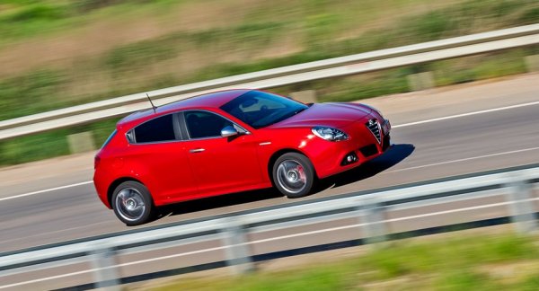      Seat Leon, Alfa Romeo Giulietta  Citroen DS4