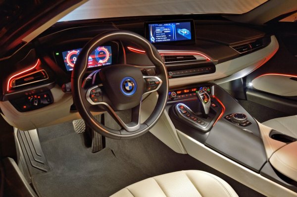    BMW i8    