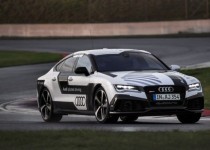 Audi провела показательный заезд беспилотного Audi RS 7 на гоночной трассе